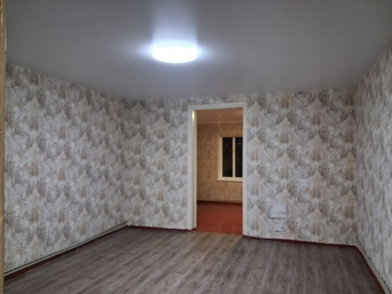 Продам квартиру у приватному будинку
