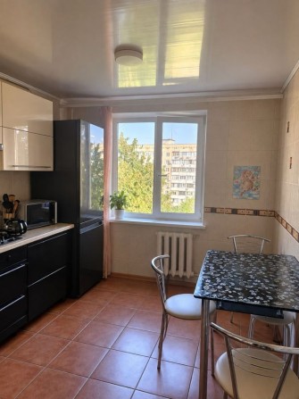 Продам 4 комн Квартира Янтарная - фото 1