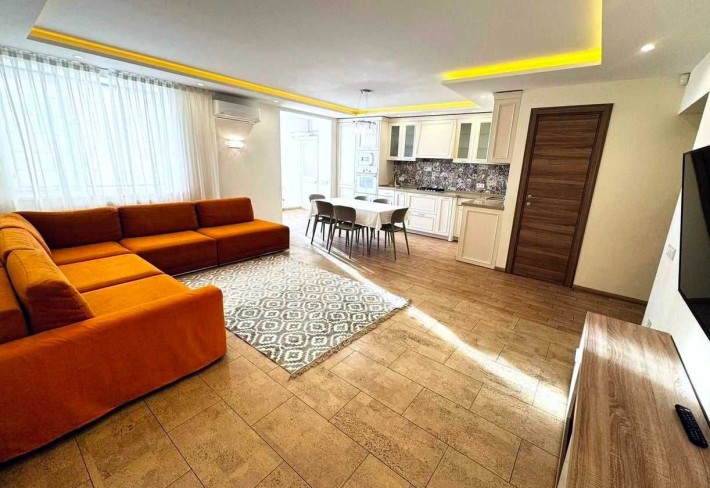 Продам 5-к квартиру (146м2) с ремонтом в ЖК Днепровская Брама 1 - фото 1