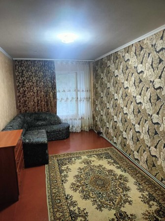 Продам квартиру у Новогуйвинську - фото 1