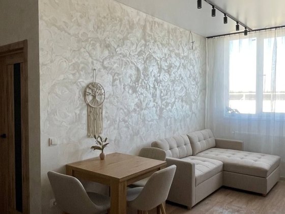 Продаж 1к квартири 40 кв. м на вул. Сергія Мартина 4
