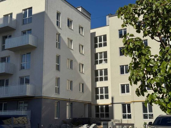 Продаж 1-кімнатної квартири  з терасою та гардеробом біля ТРЦ Veles Mall! Волчинец