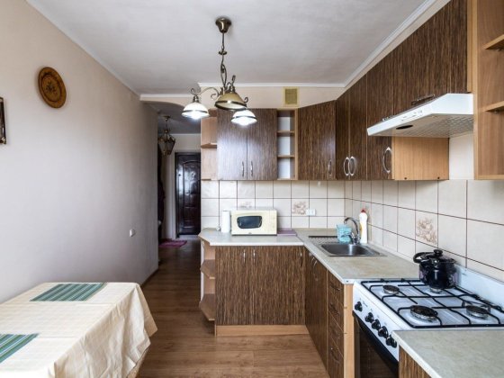 Продаж 1км квартира біля парку і озера Криховцы