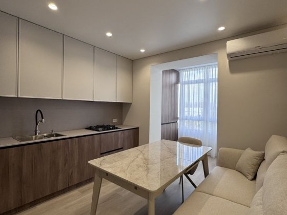 Продаж 2к квартири біля озера Криховцы
