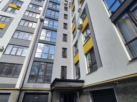 Продається 1 к. квартира вул.Хіміків Угринов