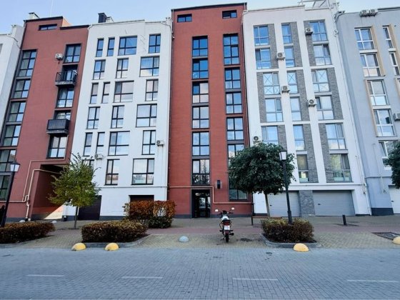 Продаж  квартири з якісним ремонтом . ЖК Білий Шоколад. Без% Білогородка