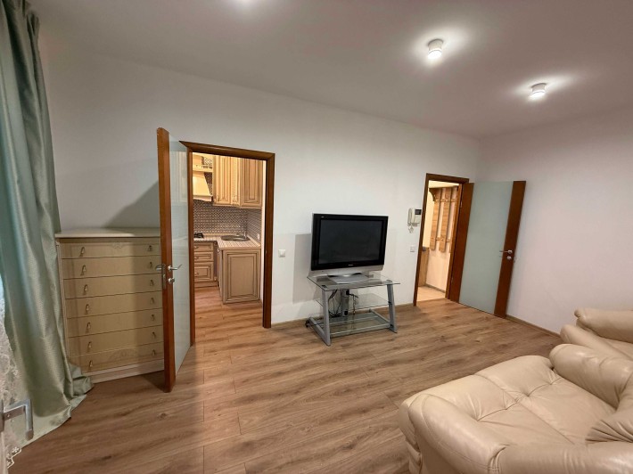 Продаж затишної 2к квартири 42 м² з ремонтом та меблями на Печерську! Вул. Різницька, 6 (БЕЗ КОМІСІЇ - фото 1