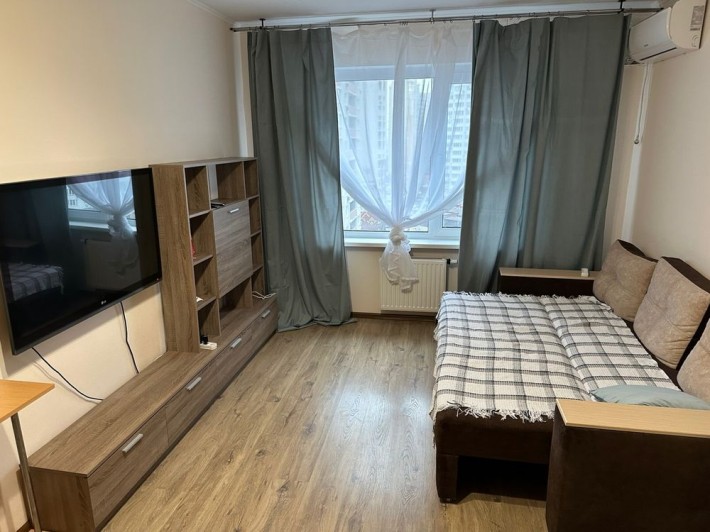 ПРОДАЖ 1-кімнатної квартири ст.Метро Позняки - фото 1