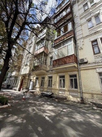 Продаж Квартири в Центрі Києва 38 м2 вул. Володимирська 82-В Царський Будинок - фото 1