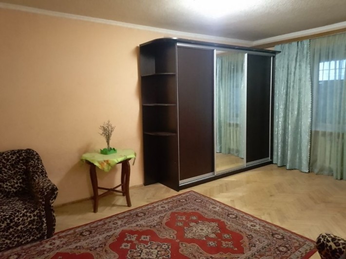 Продам 1к квартиру Дарницька площа Каденюка 3 - фото 1