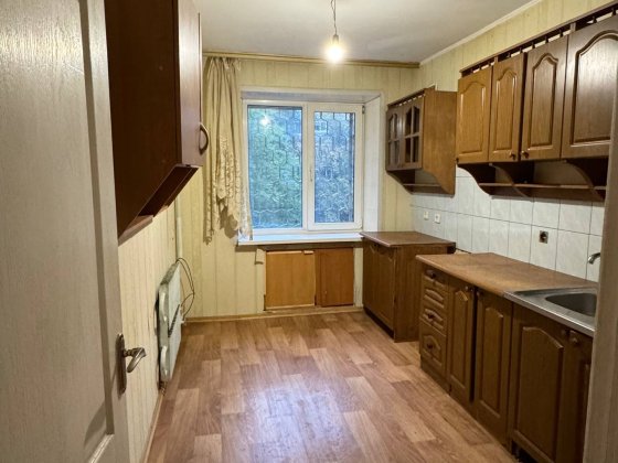 ПРОДАМ 3-КІМНАТНУ КВАРТИРУ | ТОПОЛИНА, 19