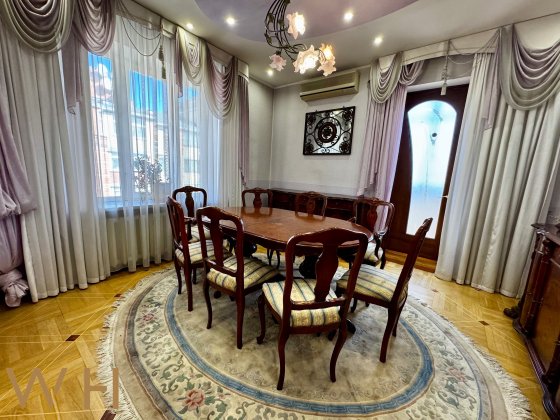 Продаж 4к. 143.4m² вул. Дмитрівська 13-А, Шевченківський р-н, Цирк, ТРЦ Україна, Центр Без % Київ