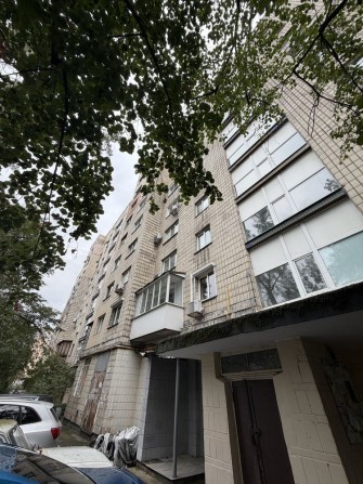 Терміново трьохкімнатна  ! Вид на русанівський канал . Вул. Ентузіастів 7 - фото 1