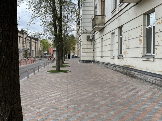 Продам квартиру вул Болбочана 4