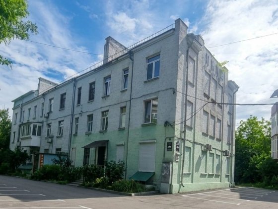 Без% Продаж квартири  3-х кімнатної Поділ сталінка  ул.Юрківська метро Тараса Шевченка