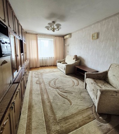Продам 3-к квартиру на ж/м Победа, пр. Героев - фото 1