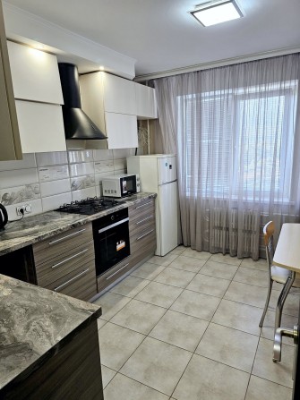 Продам 4-к квартиру (84м2) с ремонтом на ж/м Фрунзенский / Каменский - фото 1