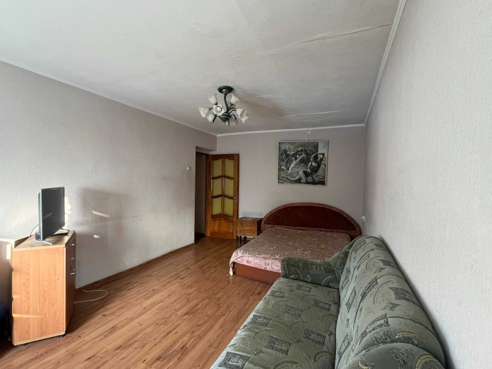 Продаж 1к квартири, Кониського (Тургенівська) 34,  Шевченківський р-н, центр, Павлівський сквер. - фото 1