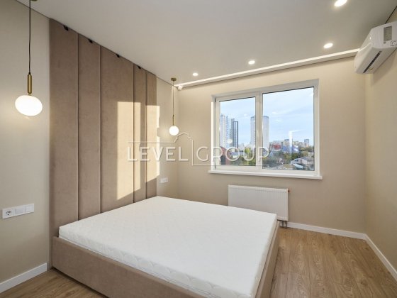1К ЖК West House  Костанайська 13 Бізнес клас 42м  Метро Деміївська