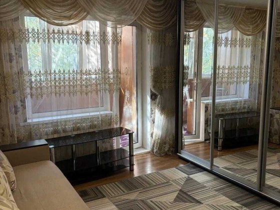 Продаж 1 кімн квартири з ремонтом в Києві Дарницький Вирлиця