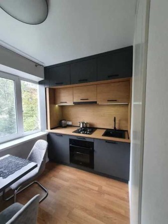 ГАЗ! Продам 2кім.НОВИЙ РЕМОНТ МЕТРО Дарницький бул.Малишка Жмаченка - фото 1