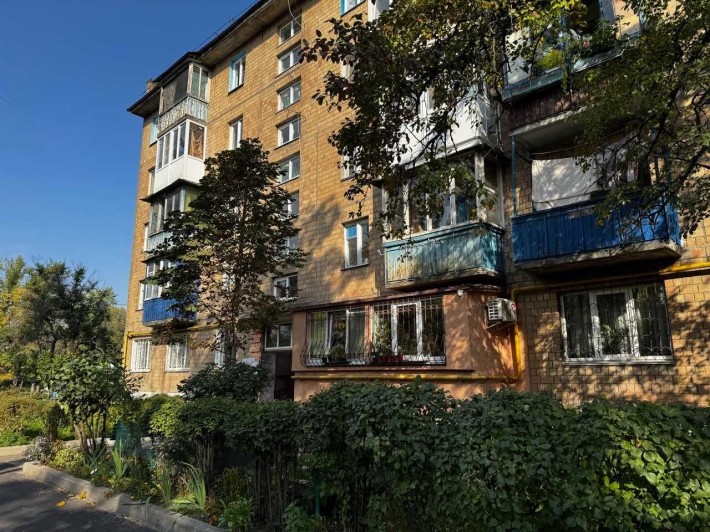 Продаж ОДНО-кімнатної квартири 28кв вул. Юхновського Ігоря 14 - фото 1