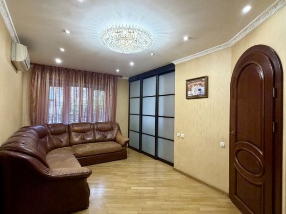 Без комісіі. Продаж квартири 88 м2 з бомбосховищем Печерськ м.Київ, вулиця Підвисоцького Професора, 