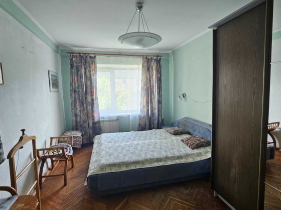 Продаж 3 імнатної вул.Раіси Окіпної 5 метро Лівобережна 3 хв пішкі 7 пов. газ Русанівка