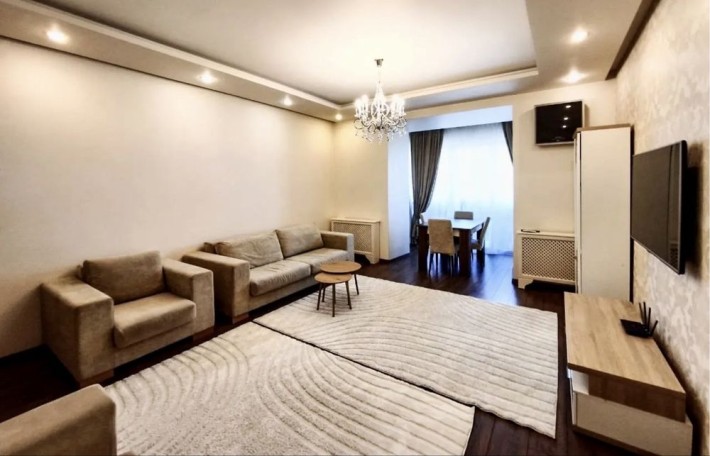 Поділ, Почайнинська 70 | Продаж затишної 2к 78 м² з меблями | БЕЗ КОМІСІЇ! - фото 1