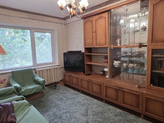 Продаж 2х кімнатної квартири. Вул. Краківська 10.Метро Дарниця 5 хвилин пішки. о