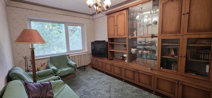 Продаж 2х кімнатної квартири. Вул. Краківська 10.Метро Дарниця 5 хвилин пішки. о - фото 1