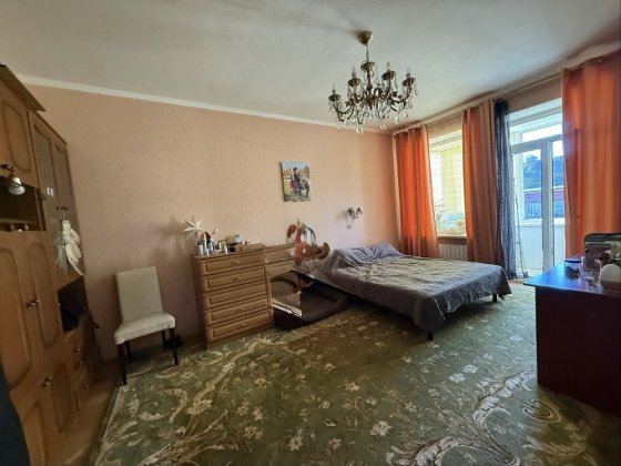 2-кім(57,4м2) Метро Звіринецька-7 хв  Джона Маккейна,38 сталінка /Лесі Українки