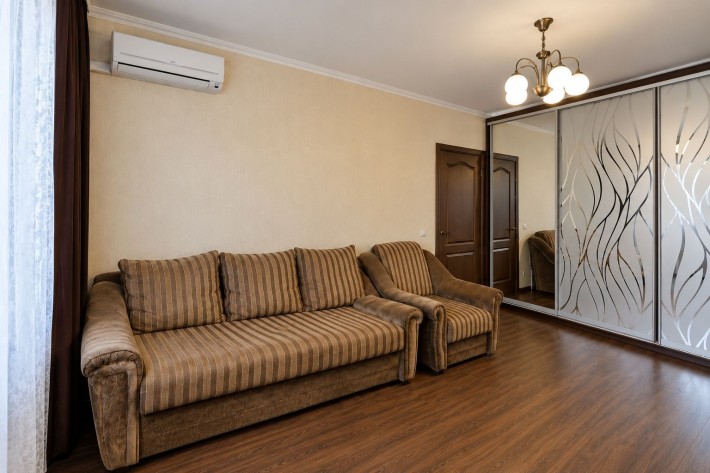Продаж 1 кімнатної квартири Лариси Руденко 10 метро Позняки - фото 1