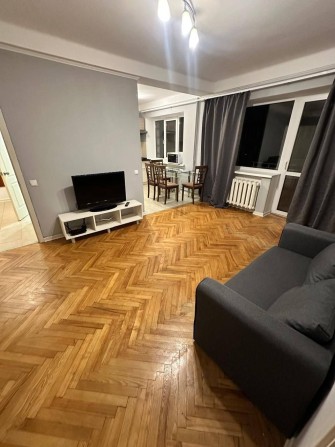 2 кімнатна квартира 45 м2 на Печерську. бульвар Лесі Украінки 28. Центр. Метро. - фото 1