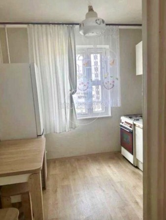 Продаж. 2к квартириПозняки Харківська Вирлиця середній поверх Газ - фото 1