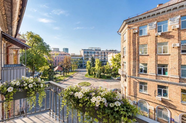Продаж 2-кімнатної квартири на Кудрявській, 2 | Сталінка | 60 м²|  Держпрограми - фото 1