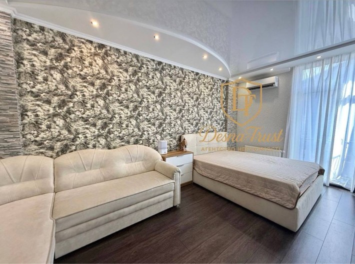 Продаж 1к кв 42 м2 в ЖК Комфорт Таун - фото 1
