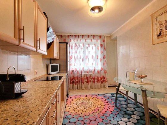 Без% Продаю 3кімн квартиру Київ Дарницький р-н, вул Ахматової 3