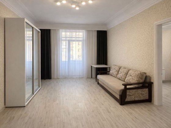 2 кімнати Гуртожиток Нивки.