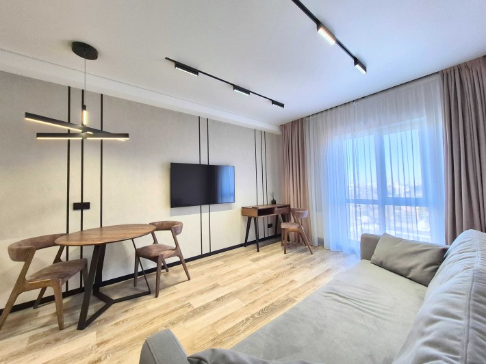БЕЗ % продам 1к. з дорогим ремонтом в ЖК Нова Англія / Новая Англия - фото 1