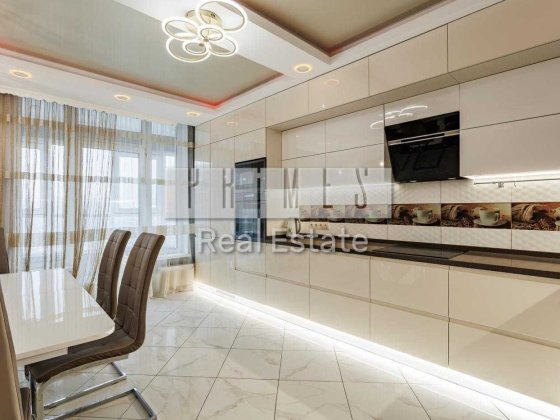Продаж 3-кімнатної квартири 79,3 м² ЖК Володимирський, Центр, вул. Антоновича Киев