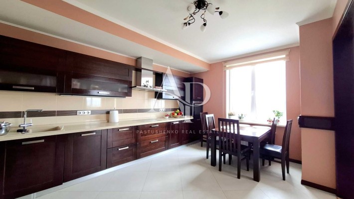 ЖК Silver Breeze | Дніпровська набережна, 1 | Київ  Продаж видової 3-кімнатної квартири з ремонтом т - фото 1