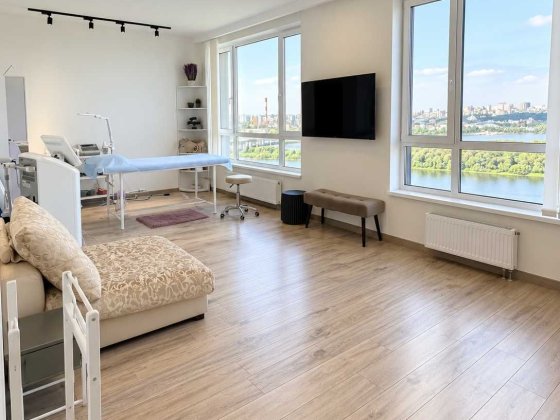 Продаж видової квартири 101,4 м² ЖК «Зарічний», метро Славутич, Дарницький район