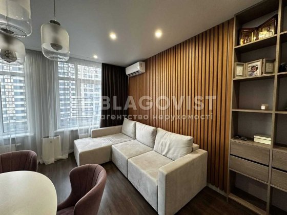 Продаж 3-кімн. квартири 88 м.кв. з дизайнерським новим ремонтом в ЖК Галактика, Метро Лівобережна, Д