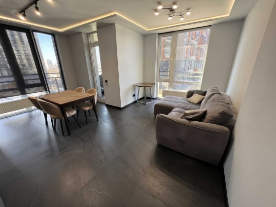 Продаж 3-кімнатної 90м квартири на 2 поверсі в жк Seven, з ремонтом, Дніпровська набережна, 18-Б