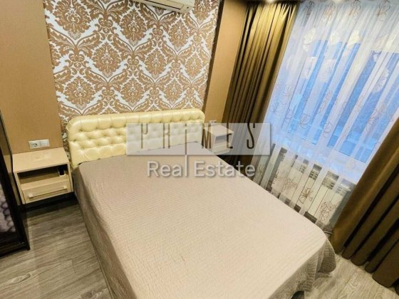 Продаж 2 кімнатної квартири 63 м2 Берестейський проспект 23 Шевченківський район