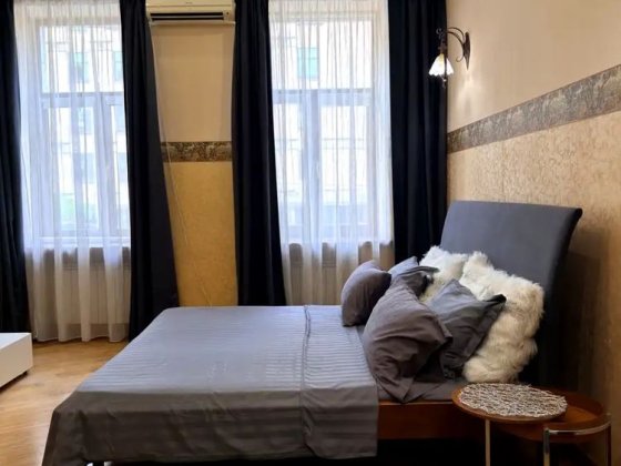 Ексклюзивна 3-кімнатна  квартира в історичному центрі столиці , вул. Гетьмана Павла Скоропадського, 