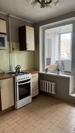 Продаж 1 кім Русановка вул Ентузіастів 9 - фото 1