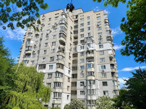Без комісії. Продаж 3 к. квартири в Голосіївському районі на вул. Лобановського, 128
