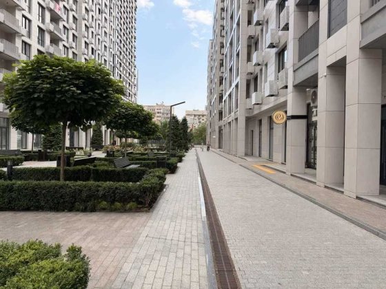 Продам квартиру /ЖК Ярославів Град/ Бульварно- Кудрявська 17/ золоті ворота.Центр